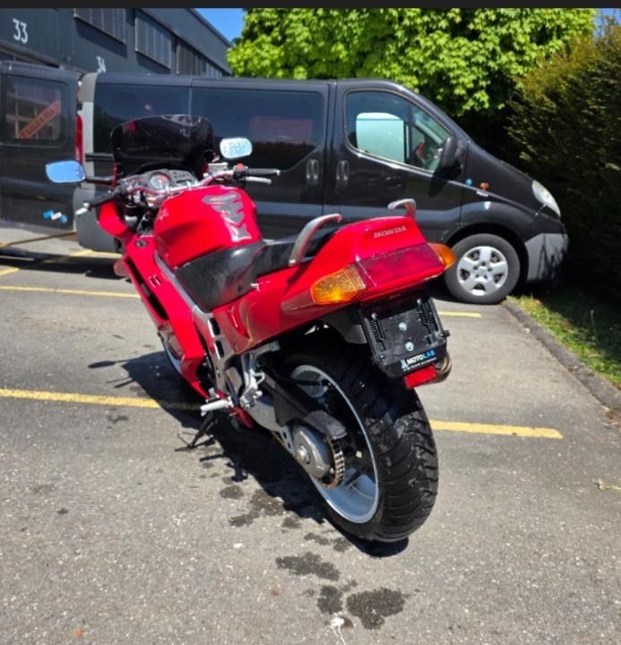 Honda Strada: Honda VFR 750 1992 – Usato da Trin venduto da lst_b8rq 4