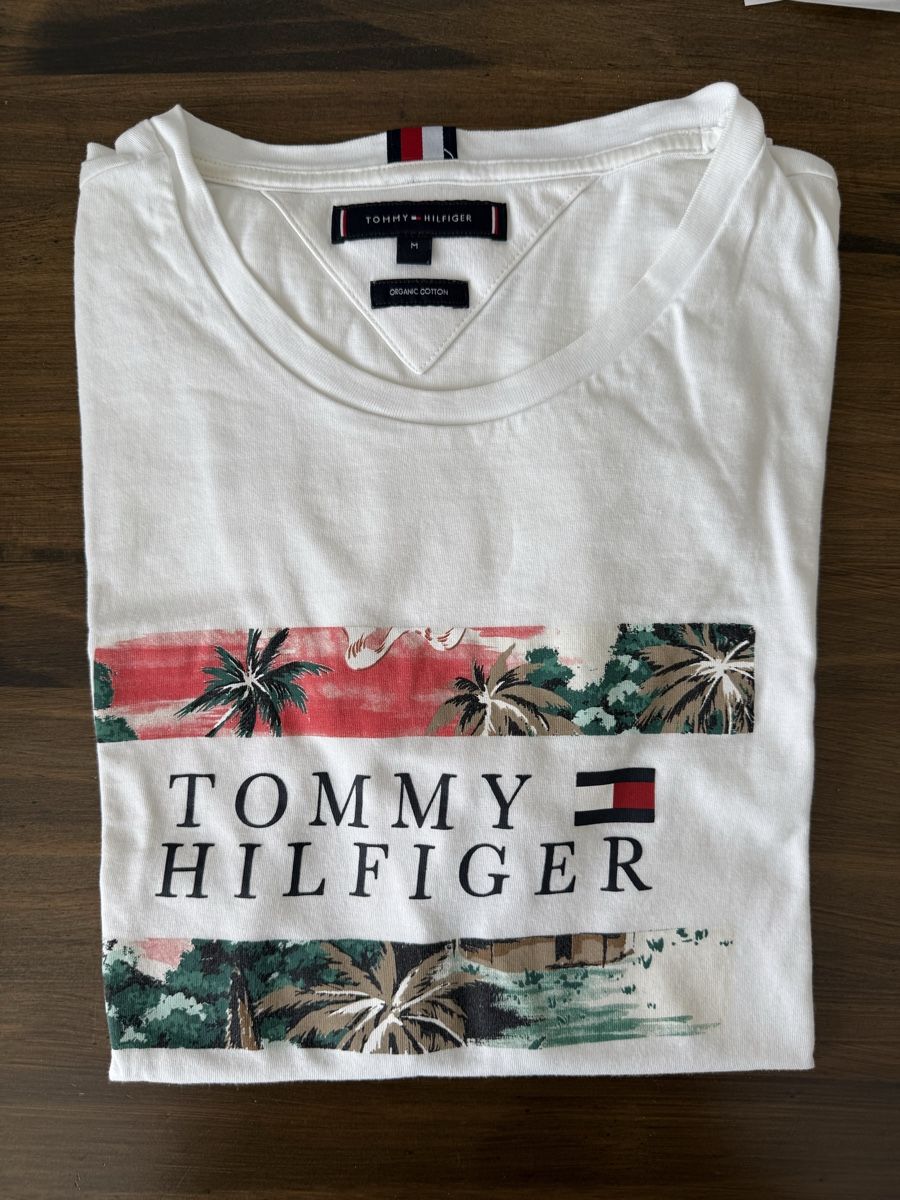 Tommy Hilfiger T-Shirts: Tommy Hilfiger T-Shirt M – Gebraucht aus Galgenen von Nicki40
