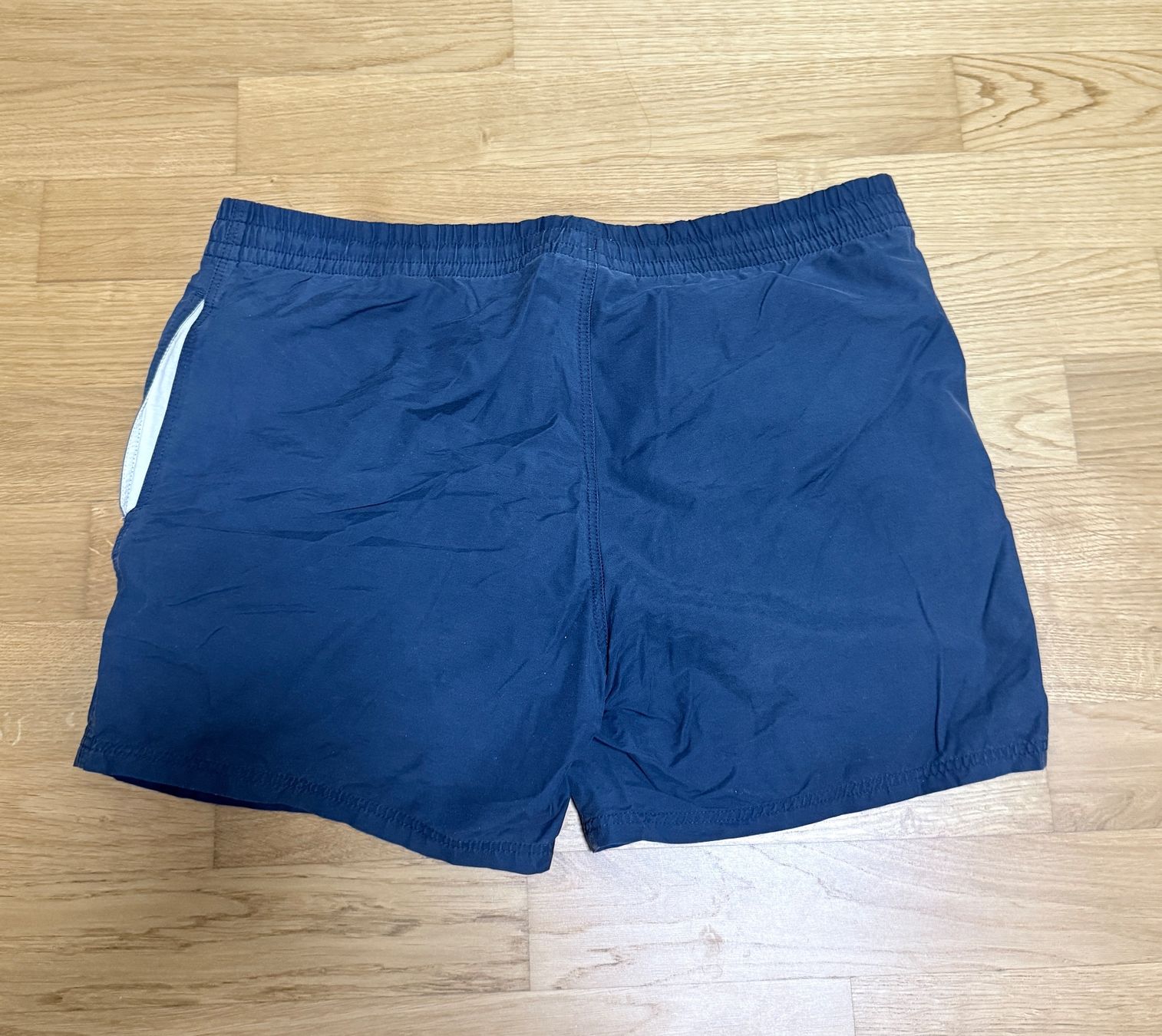 Lacoste Costumi da bagno: Lacoste Logo Schwimmhose / Badehose – Usato da Kaltbrunn venduto da LuxShop 1