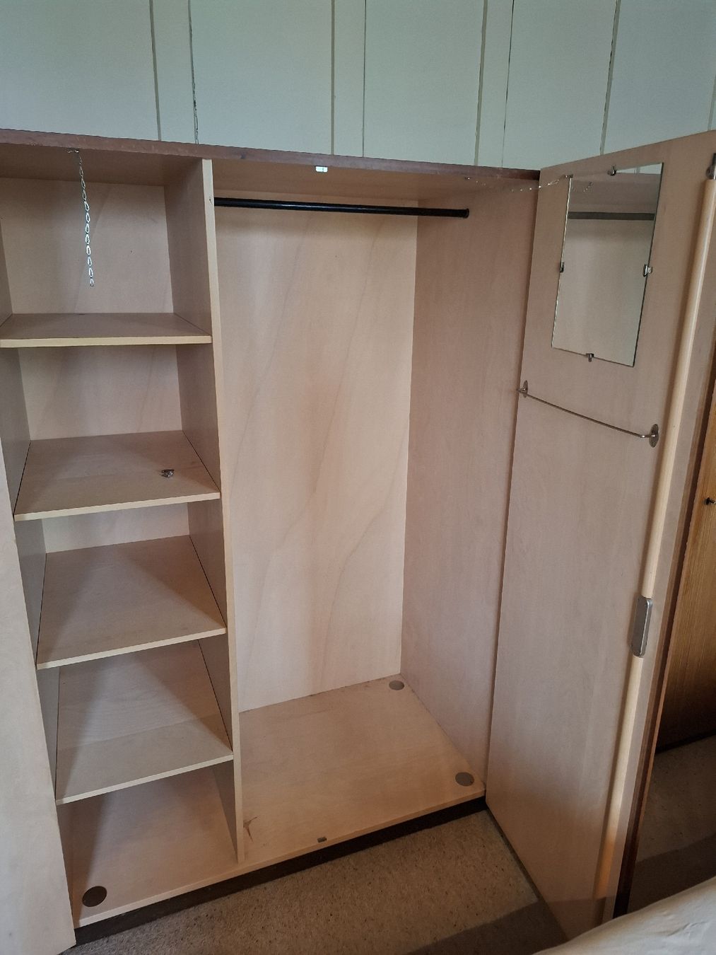 Schränke: Vintage Kleiderschrank – Gebraucht aus Wil SG von die-wohnung 2