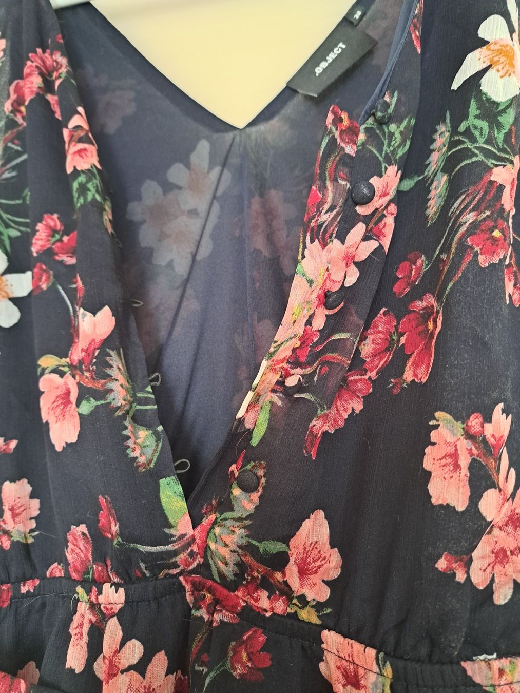 Kleider: Sommerliches Kleid Gr. 38 mit Blumenmuster! – Neu (gemäss Beschreibung) aus Au (SG) von mavi4114 1