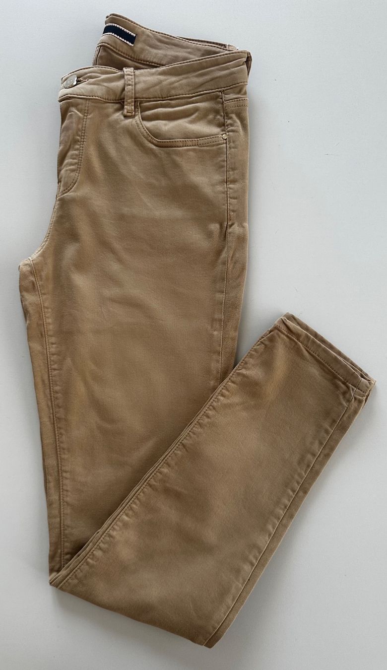 Massimo Dutti Hosen: Massimo Dutti Skinny Stoffhose Damen 38 – Gebraucht aus Ipsach von Lary_Sommer