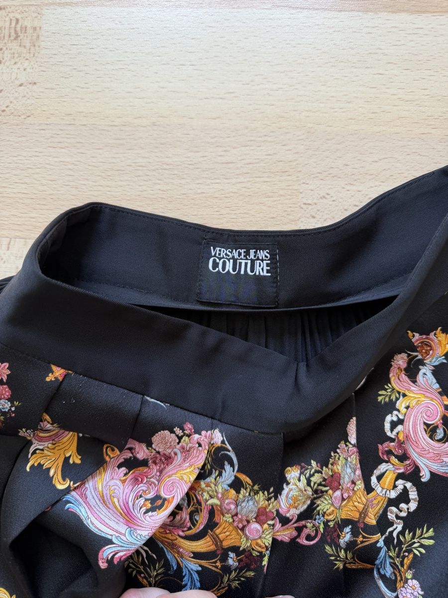 Gonne: Versace Rock – Nuovo (secondo la descrizione) da Schaffhausen venduto da LisaU 2