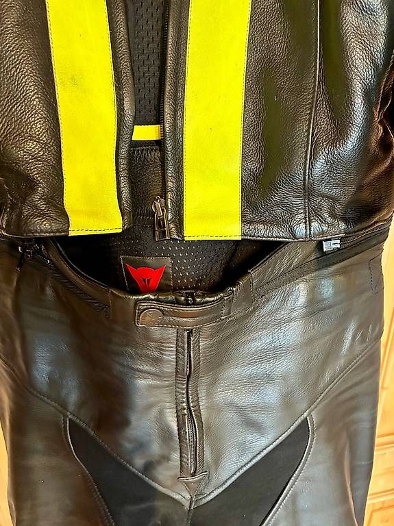 Anzüge, Sport- & Funktionsanzüge: Töff Lederkombi Dainese VR46 – Gebraucht aus Felsberg von Busla1 2