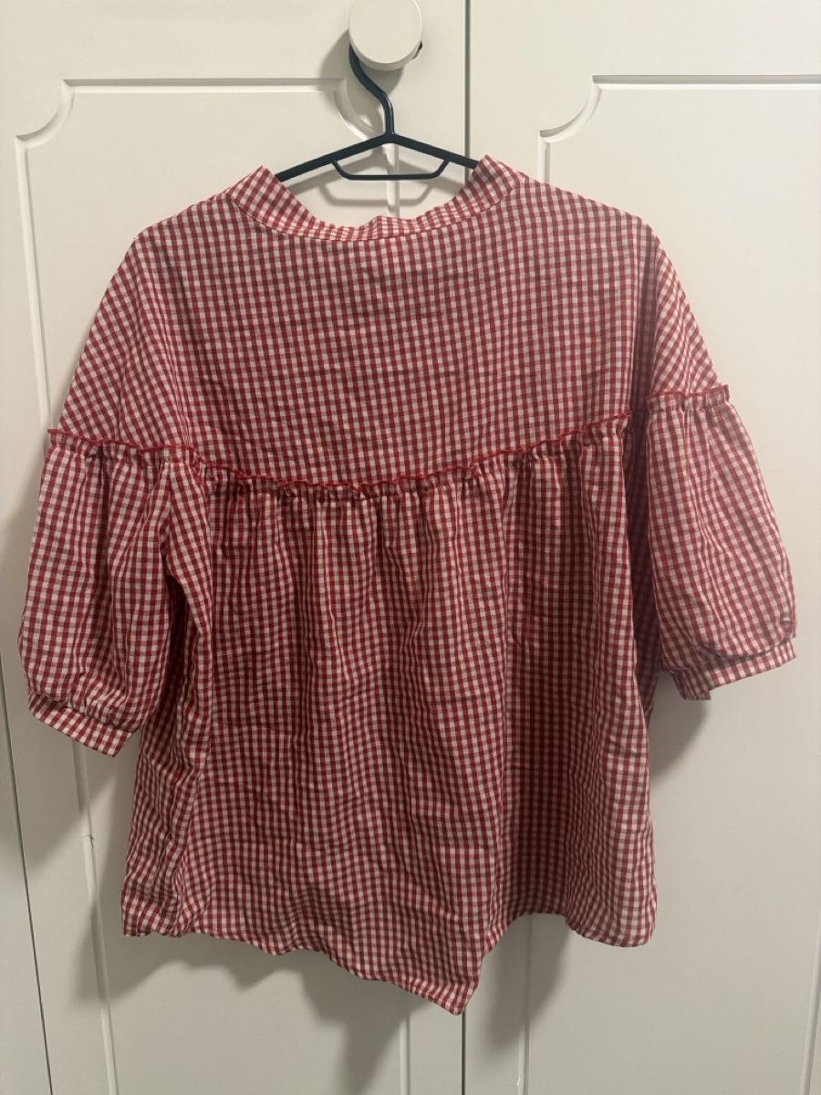 Blusen: Red Gingham Puff Sleeve Blouse - Size L – Gebraucht aus Luzern von amfs3 1