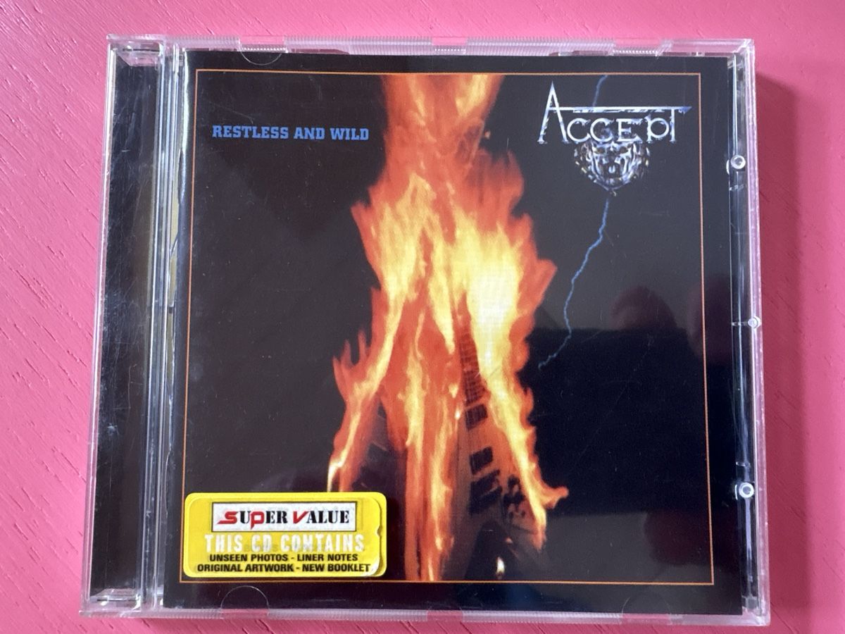 CDs: Accept - Restless And Wild – D'occasion à Lützelflüh-Goldbach par Deiv4