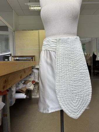 Eleganter Wickelrock, weiss-gold, ägyptisch, historisch