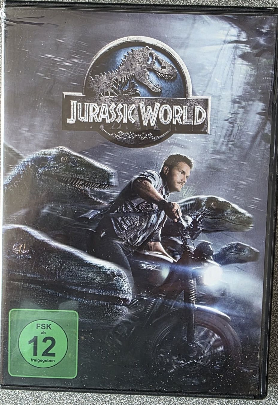 Tous les DVDs: DVD Jurassic World – D'occasion à Oetwil am See par fineli2