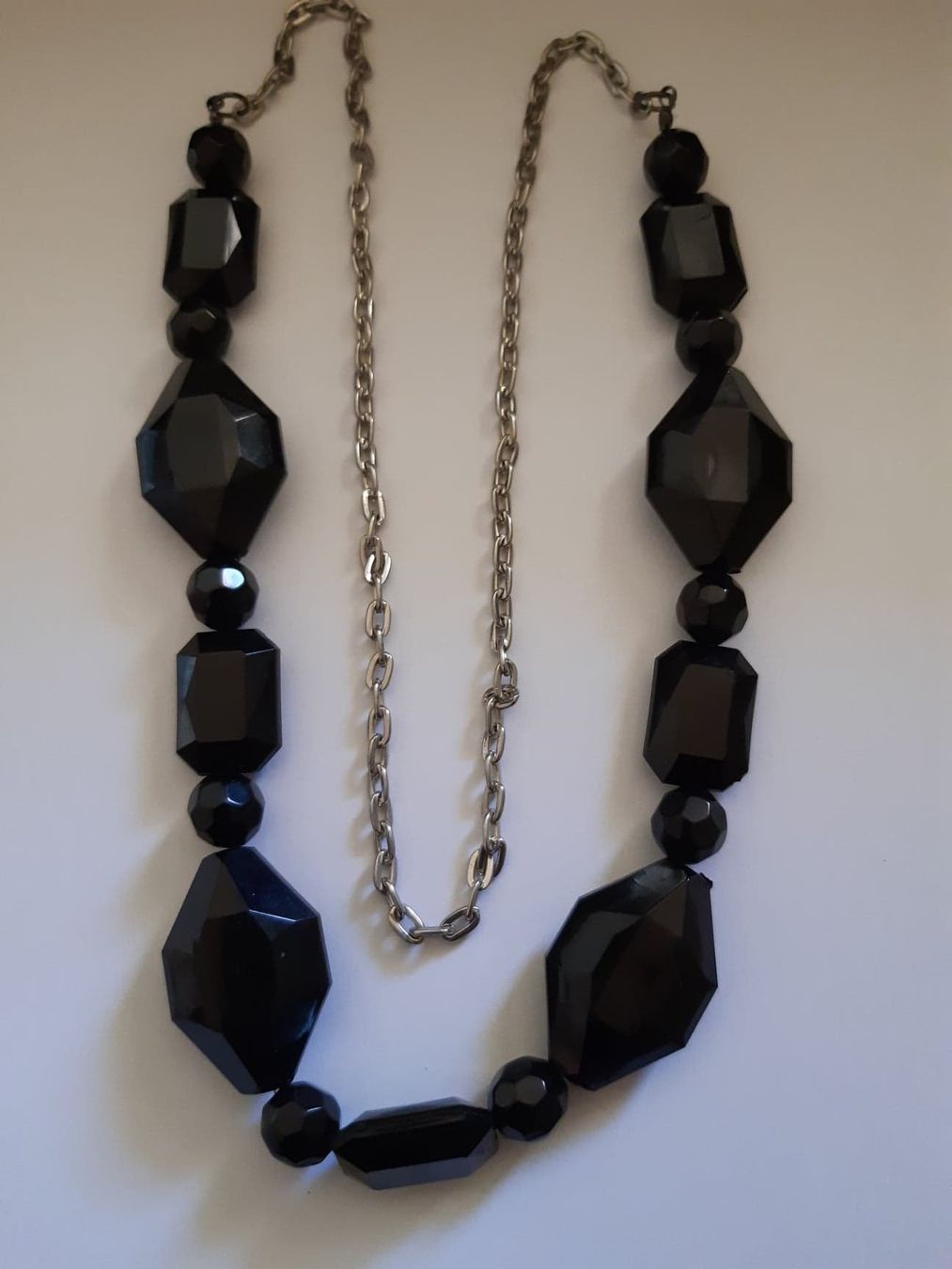 Colliers: Halskette 41 cm,  schwarze Steine, Modeschmuck – Neuf (Voir description) à Möhlin par Simba4871