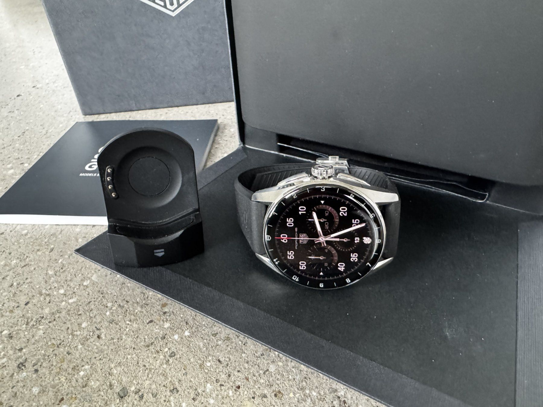 Tag Heuer Smartwatch: Tag Heuer Connected Calibre E4, 42 mm – Usato da Zürich venduto da Coupland 5