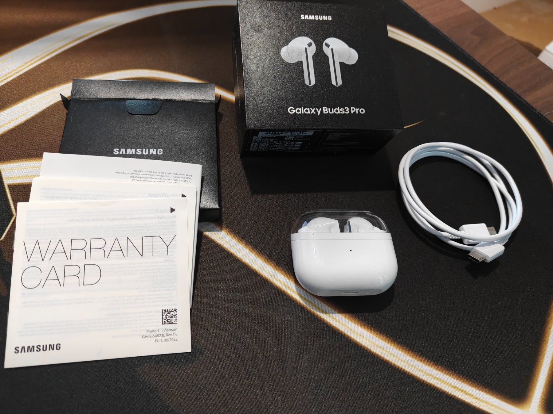 Samsung Cuffie: Samsung Galaxy Buds 3 Pro – Nuovo (secondo la descrizione) da Thun venduto da Meyphil