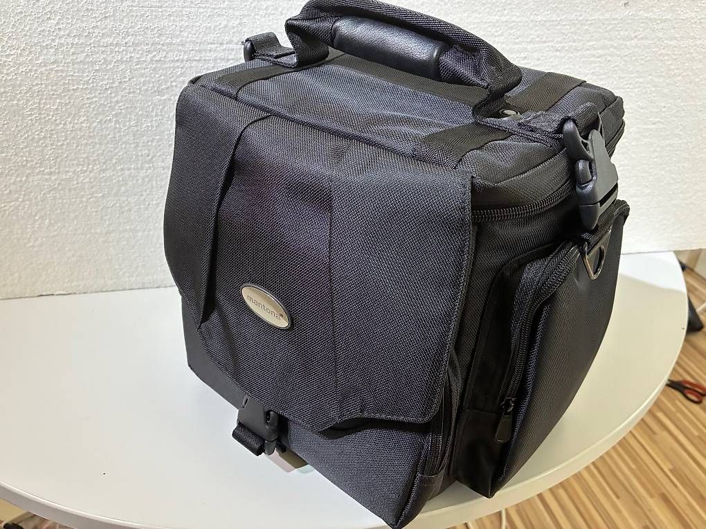 Taschen: Fototasche neu ungebraucht mit Regenschutz – Neu (gemäss Beschreibung) aus Sissach von tu44