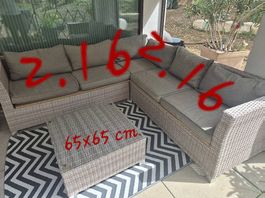 Rattan lounge