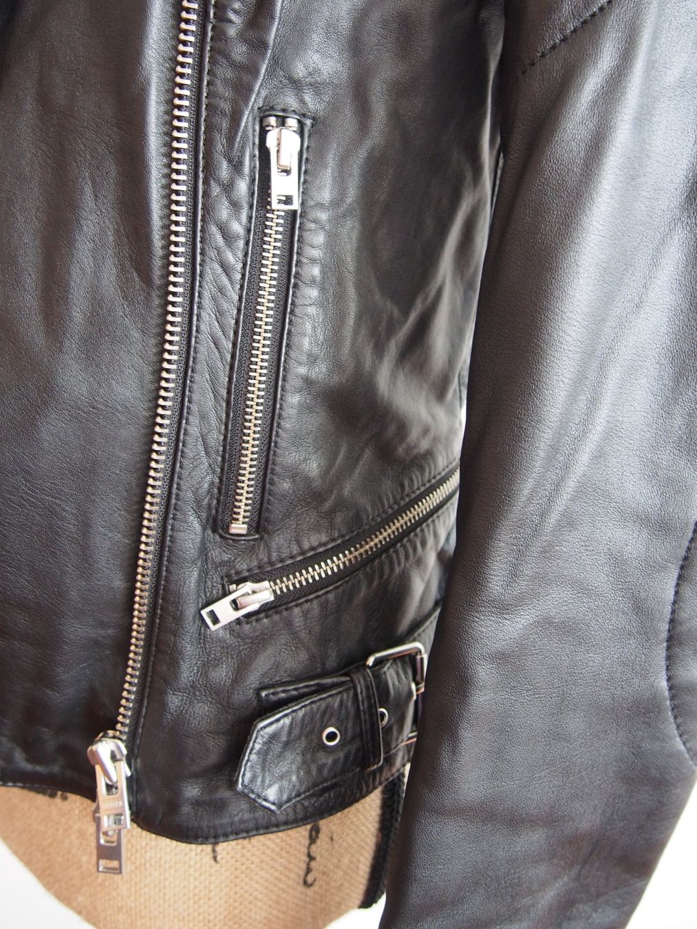 Giacche: sportliche Lederjacke mit speziellen Details – Usato da Stäfa venduto da meridianum 2