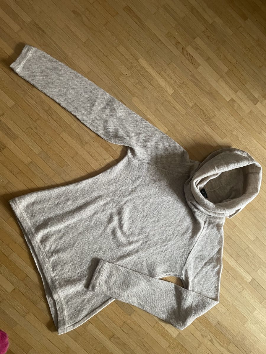 Armani Maglioni & Felpe: sehr schöner pullover von armani in der gr s – Usato da Rotkreuz venduto da 4evermine