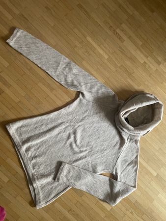 sehr schöner pullover von armani in der gr s