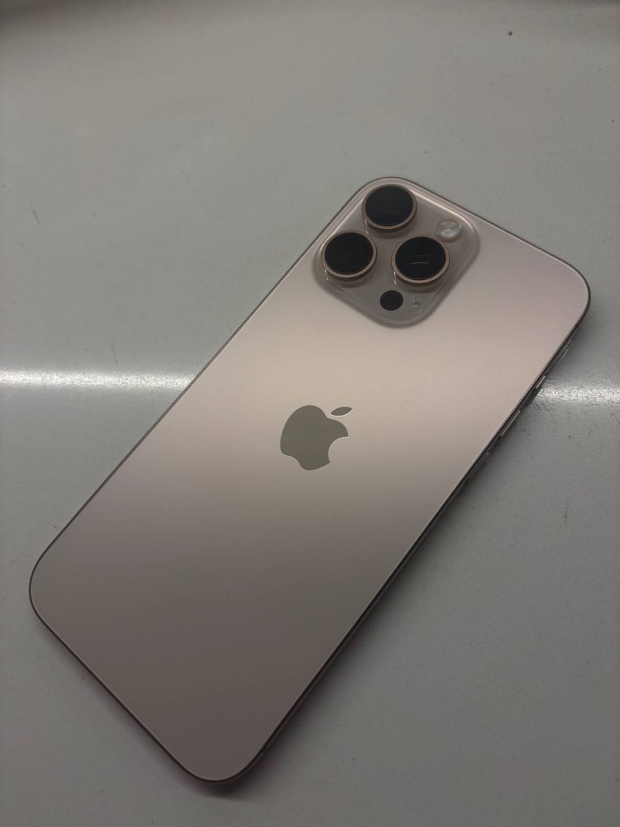 Apple Handys / Smartphones: Apple iPhone 16 Pro Max - 256 GB  – Gebraucht aus Gossau ZH von pas_d8gg