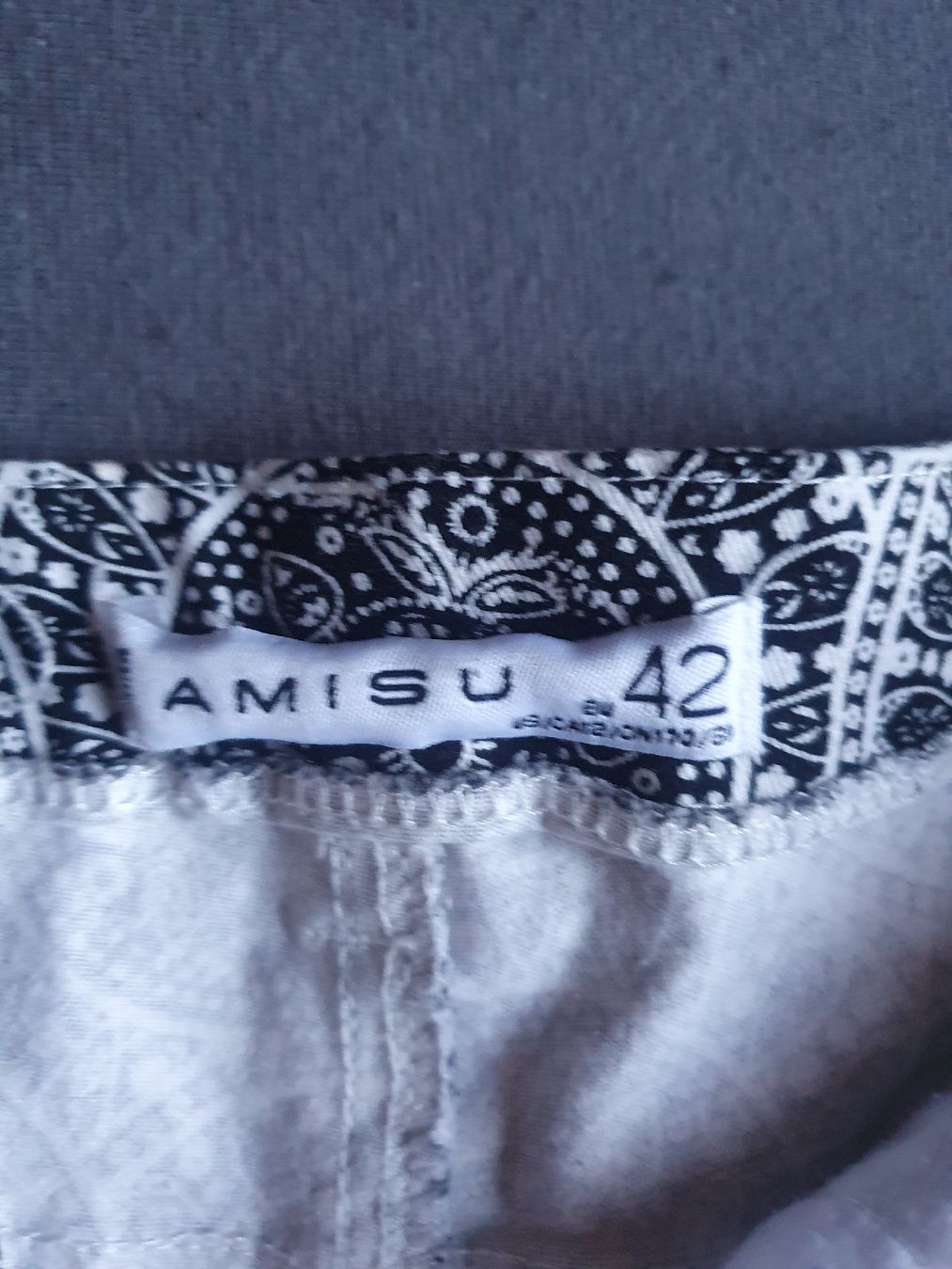 Pantaloni: Shorts mit coolem Boho-Muster – Nuovo (secondo la descrizione) da Wimmis venduto da hel_m26m 4