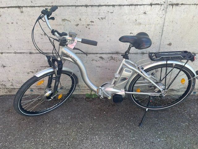 Flyer Vélos: vélo électrique  " Flyer " – D'occasion à Ursy par DK8 1