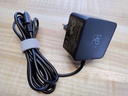 Original Raspberry Pi 4  - Netzteil KSA-15E-051300HE