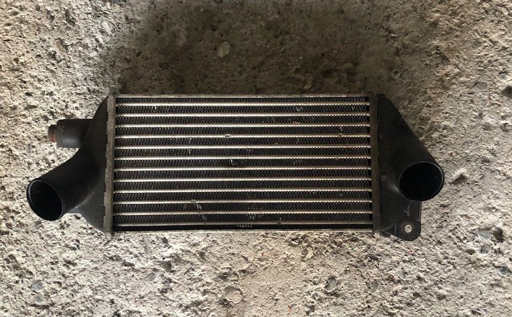 Lancia Tutti pezzi di ricambio auto: Ladeluftkühler Lancia Delta HF 1.6 Turbo – Usato da Neuenhof venduto da Boh1