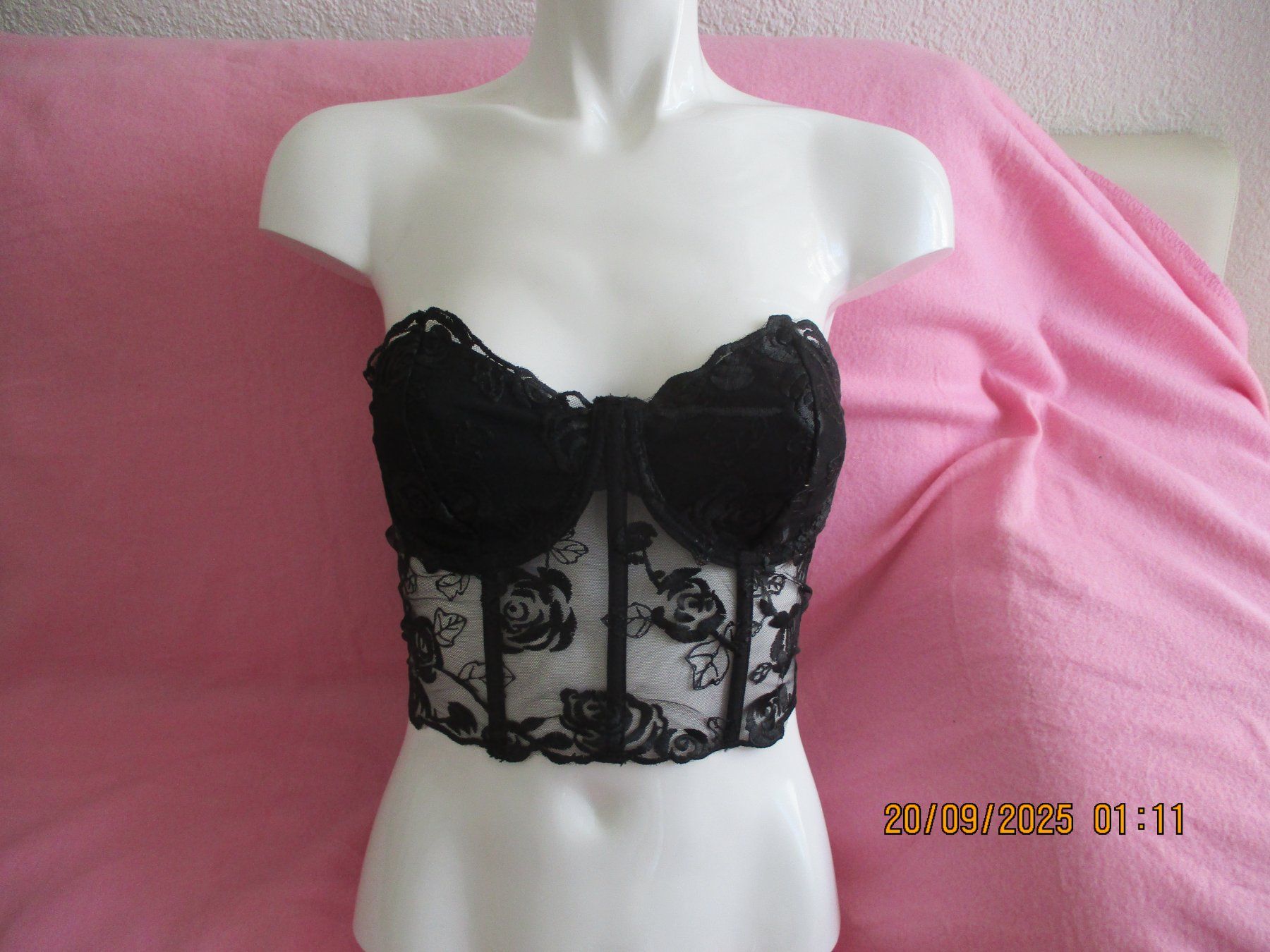 Sonstige Unterwäsche: Neuer Bustier, ungetragen – Neu und originalverpackt aus Zürich von elena_99 1
