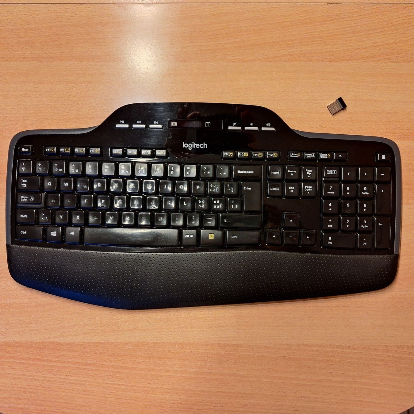 Logitech Tastiere: Logitech MK 710 Kabellose Tastatur – Usato da Bülach venduto da blackhawk21