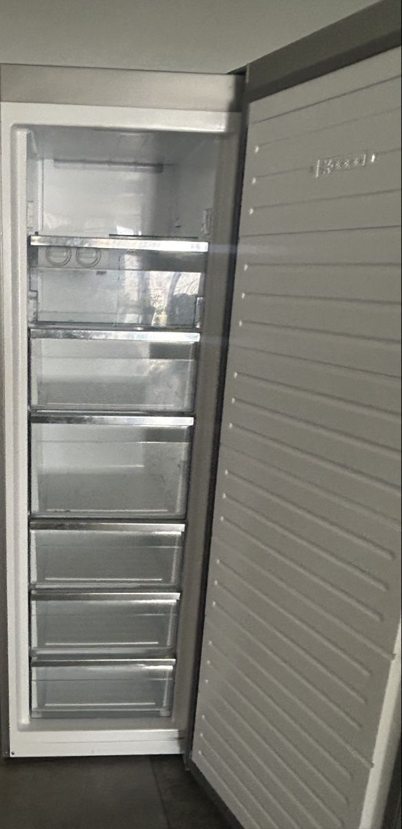 Sharp Kühlschrank: Kühlschrank Sharp Edelstahl guter Zustand – Gebraucht aus Biel/Bienne von pav_82xk 5