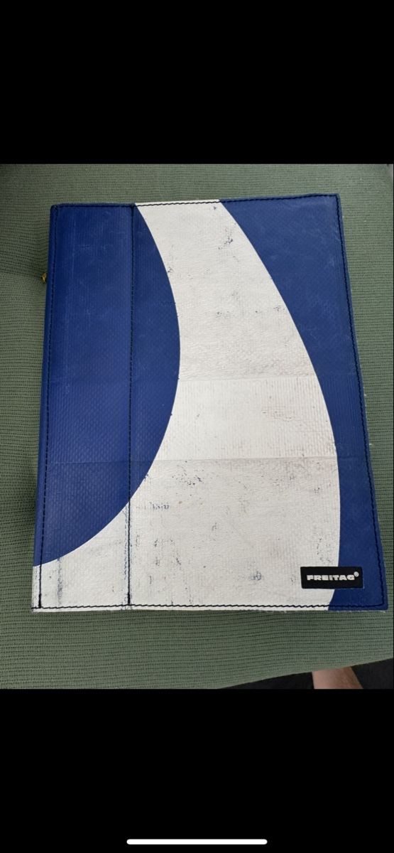 Freitag Covers & Borse: Freitag Hülle – Usato da Orpund venduto da Rhodes0