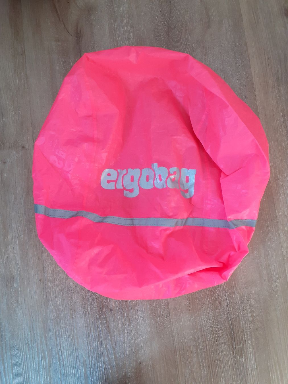 Ergobag Borse & Zaini: Ergobag Schulthek set mit Etuis und Regenschutz – Usato da Chur venduto da Knuffer 8