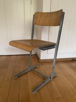 Verstellbarer Schul-Stuhl Bigla