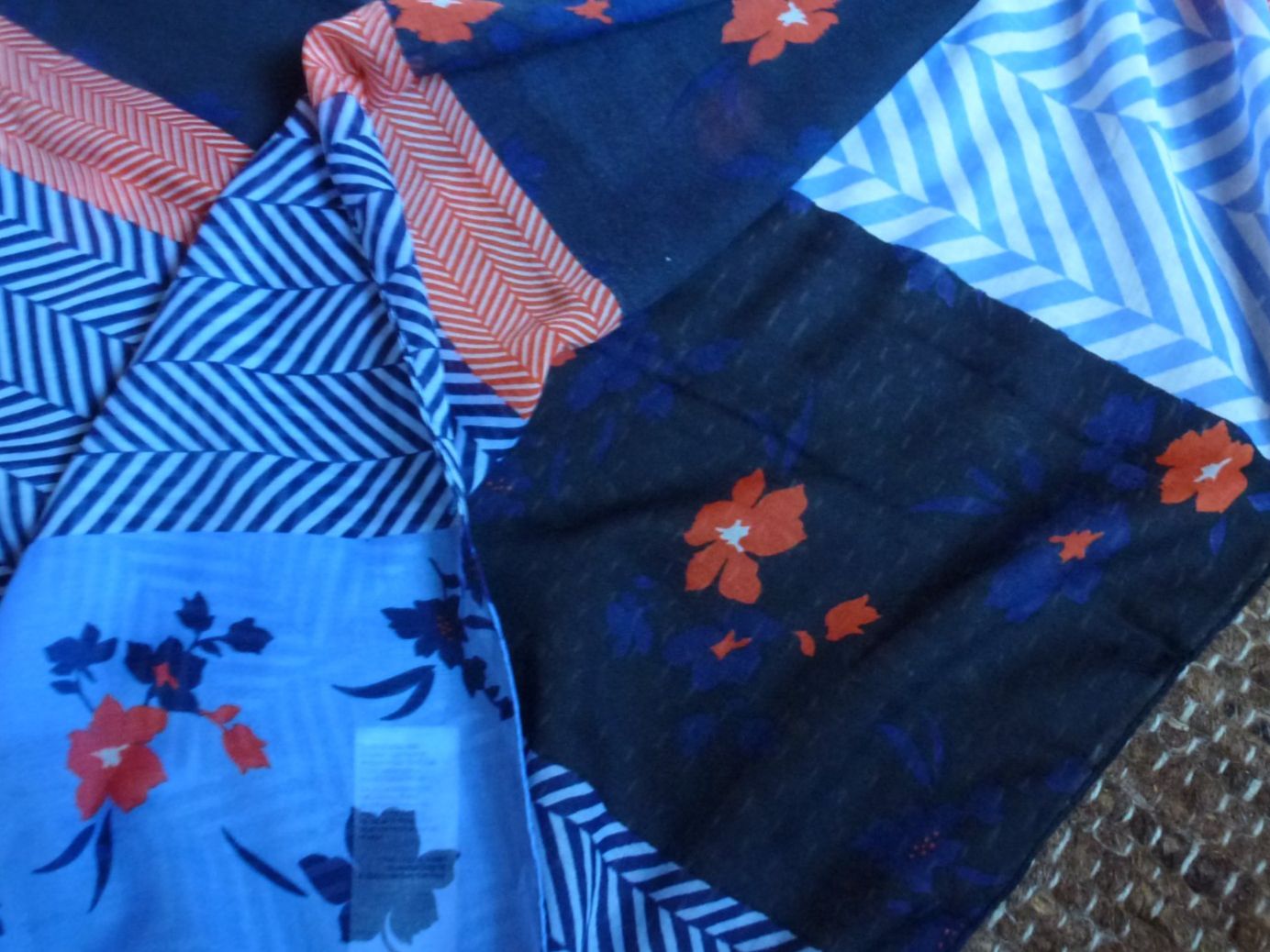 Tom Tailor Foulard & Sciarpe: Loop - Tom Tailor - One Size - 90 x 170 cm – Nuovo (secondo la descrizione) da Mühlrüti venduto da Dadadachs 7