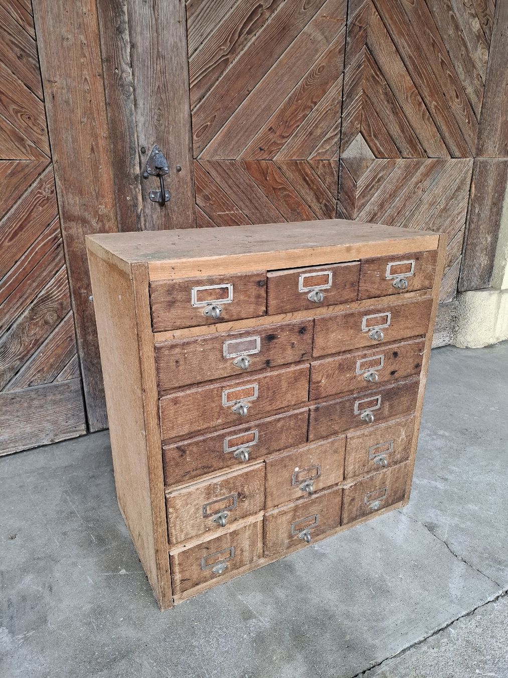 Cassettiere: Apothekerschrank  – Usato da Utzenstorf venduto da S.Roethlisberger