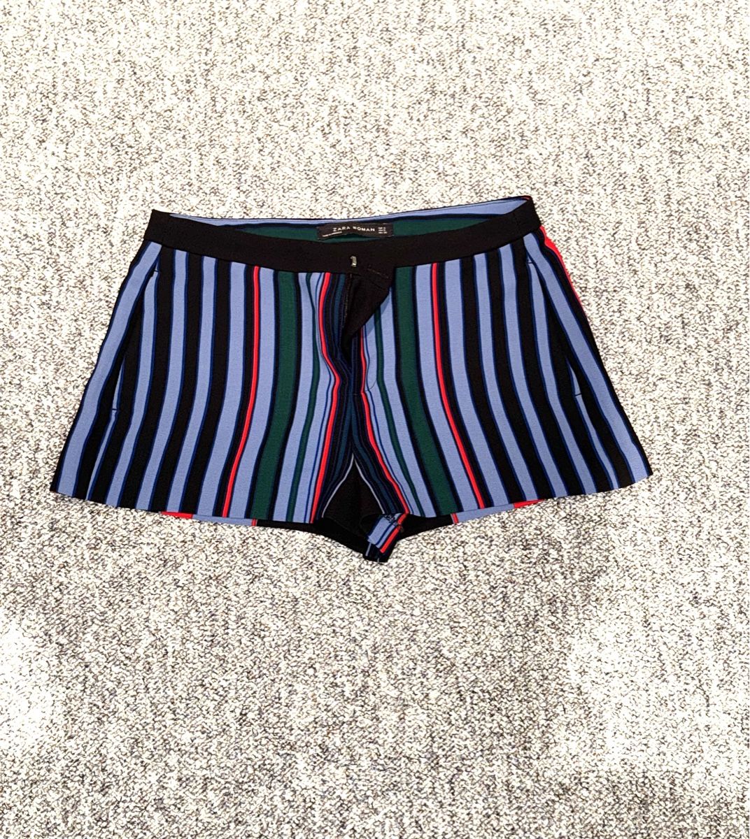 Pantaloni: Short super mode 36 – Nuovo (secondo la descrizione) da Genève venduto da flocon06