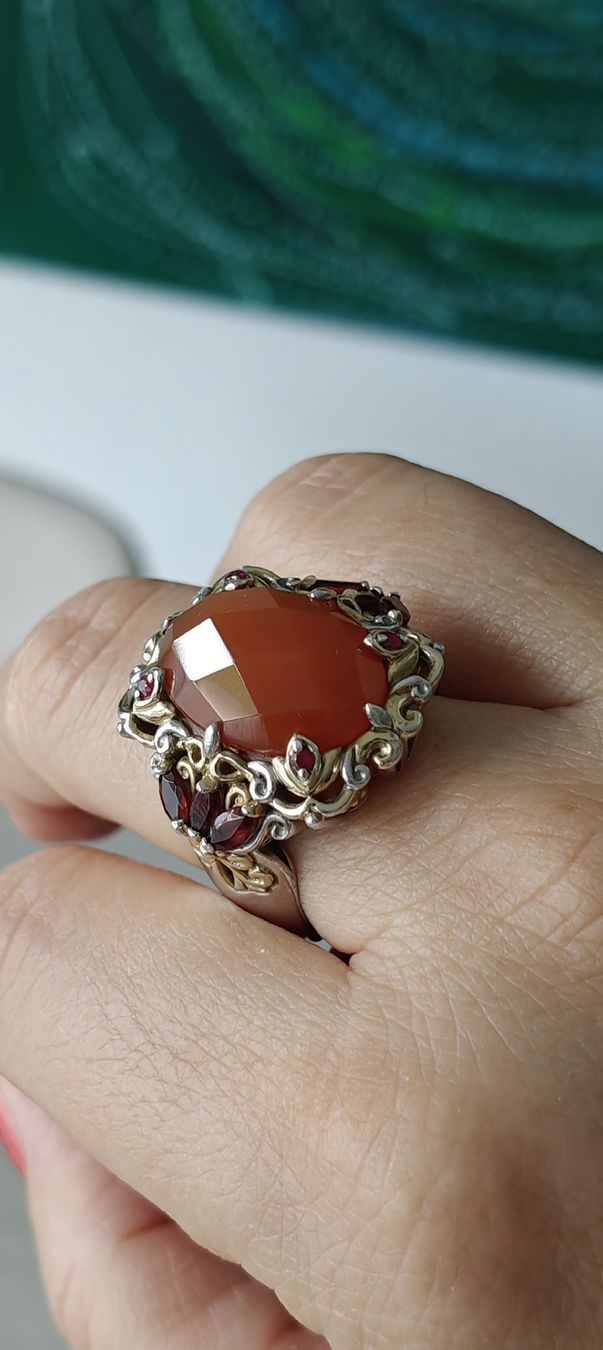 Anelli: Large carnelian and garnets ring, Michael Valitutti design – Usato da Wollerau venduto da Sella55 1