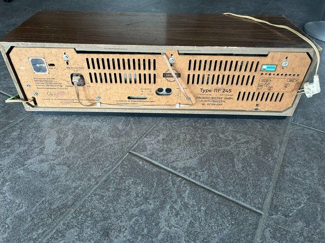 Radio: Radio Grundig Type RF 245 – Usato da Winkel venduto da Waegeler 2