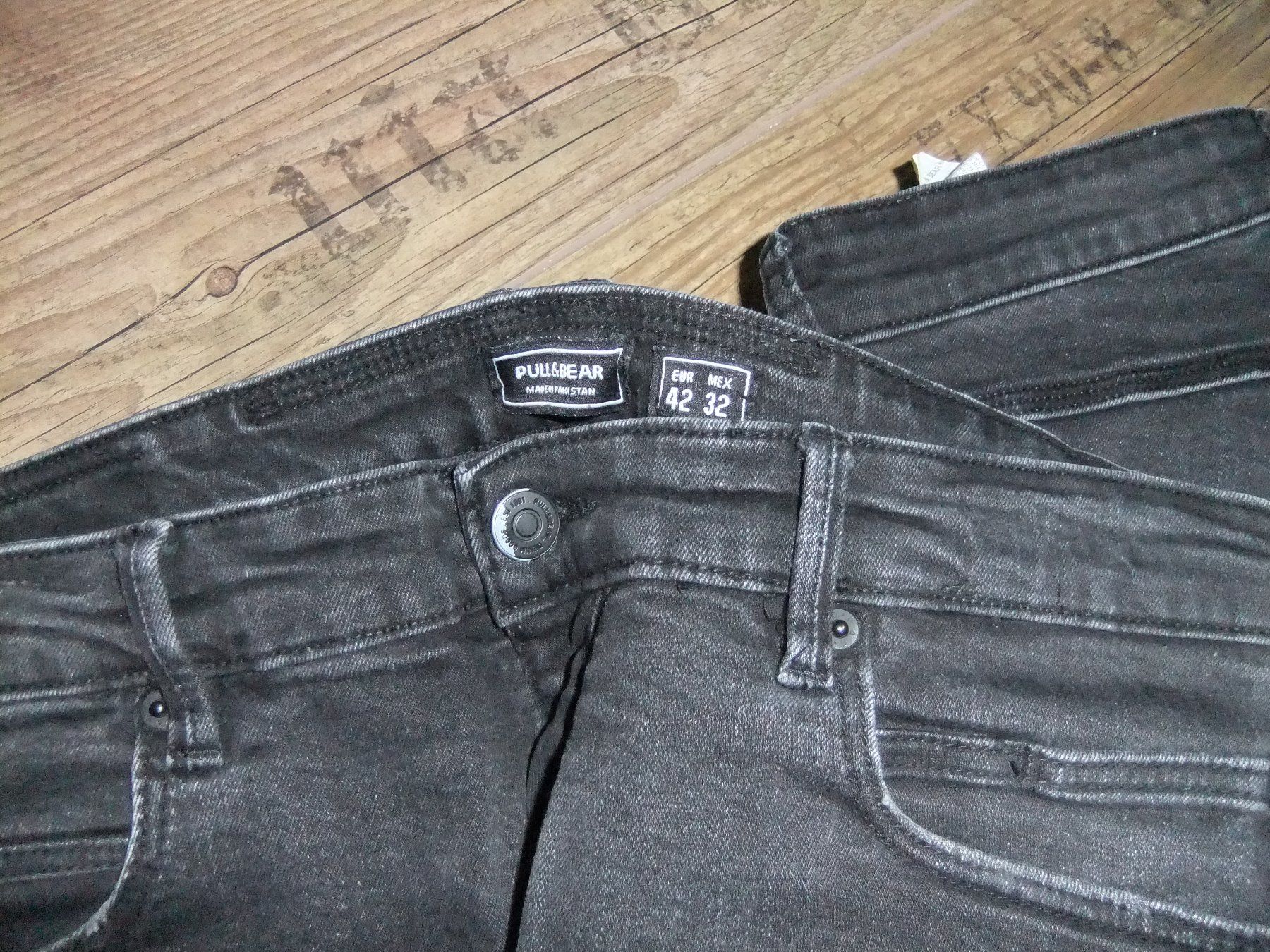 Pull&Bear Jeans: 2 Jeans Pull&Bear Gr. 42/32 – Gebraucht aus Schleitheim von cabrio58 2