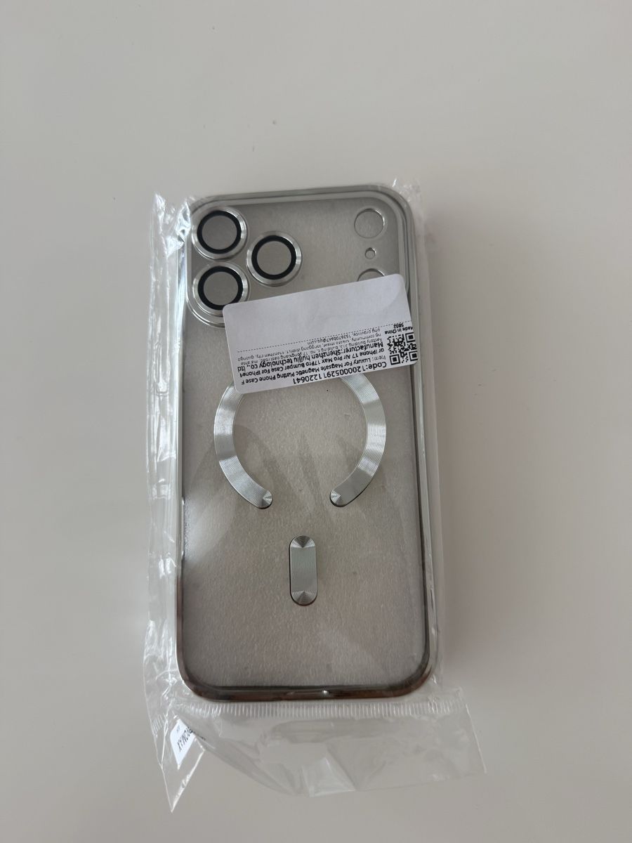 Apple Cover & Protezioni schermo: Neu! IPhone 17 Pro Max Hülle in Silber – Nuovo e nell'imballaggio originale da Würenlingen venduto da stojoski96
