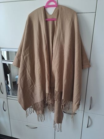 Warmer Poncho von Esmara, Beige