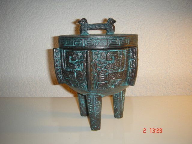 Vasi & Recipienti: Magnifique vase bronze chinois antique très décoratif – Nuovo e nell'imballaggio originale da Genève venduto da Chuinter 1