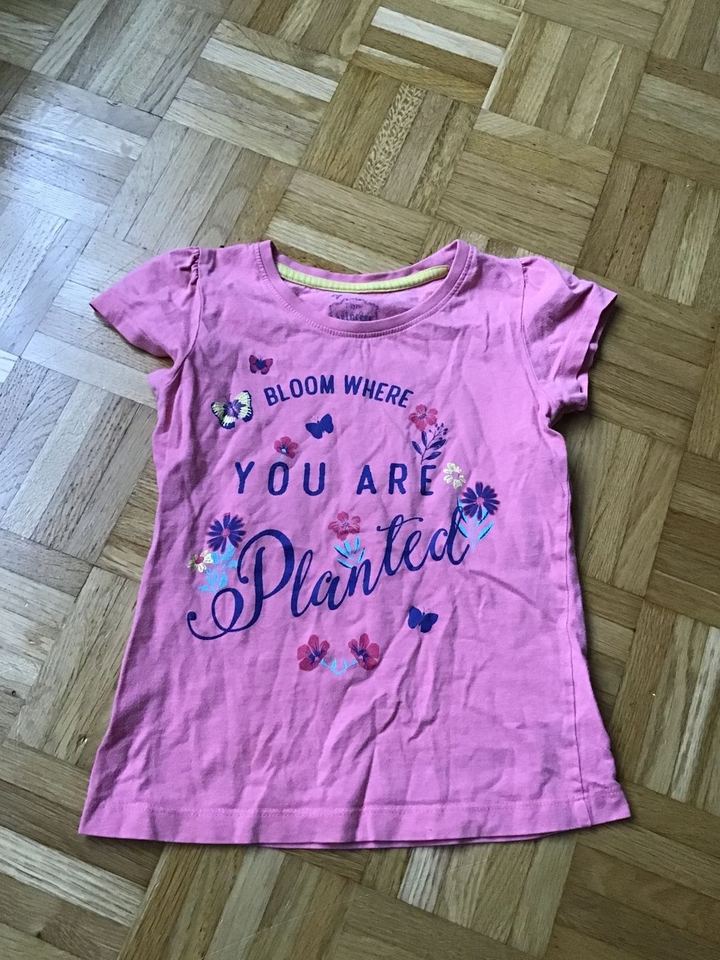 Blusen, T-Shirts & Tops: T Shirt Gr:116 – Gebraucht aus Seuzach von Tureda