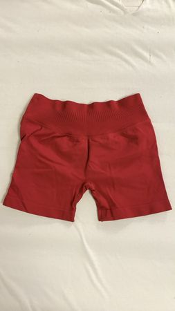 Rote Gym Shorts Damen – Sport / Fitness