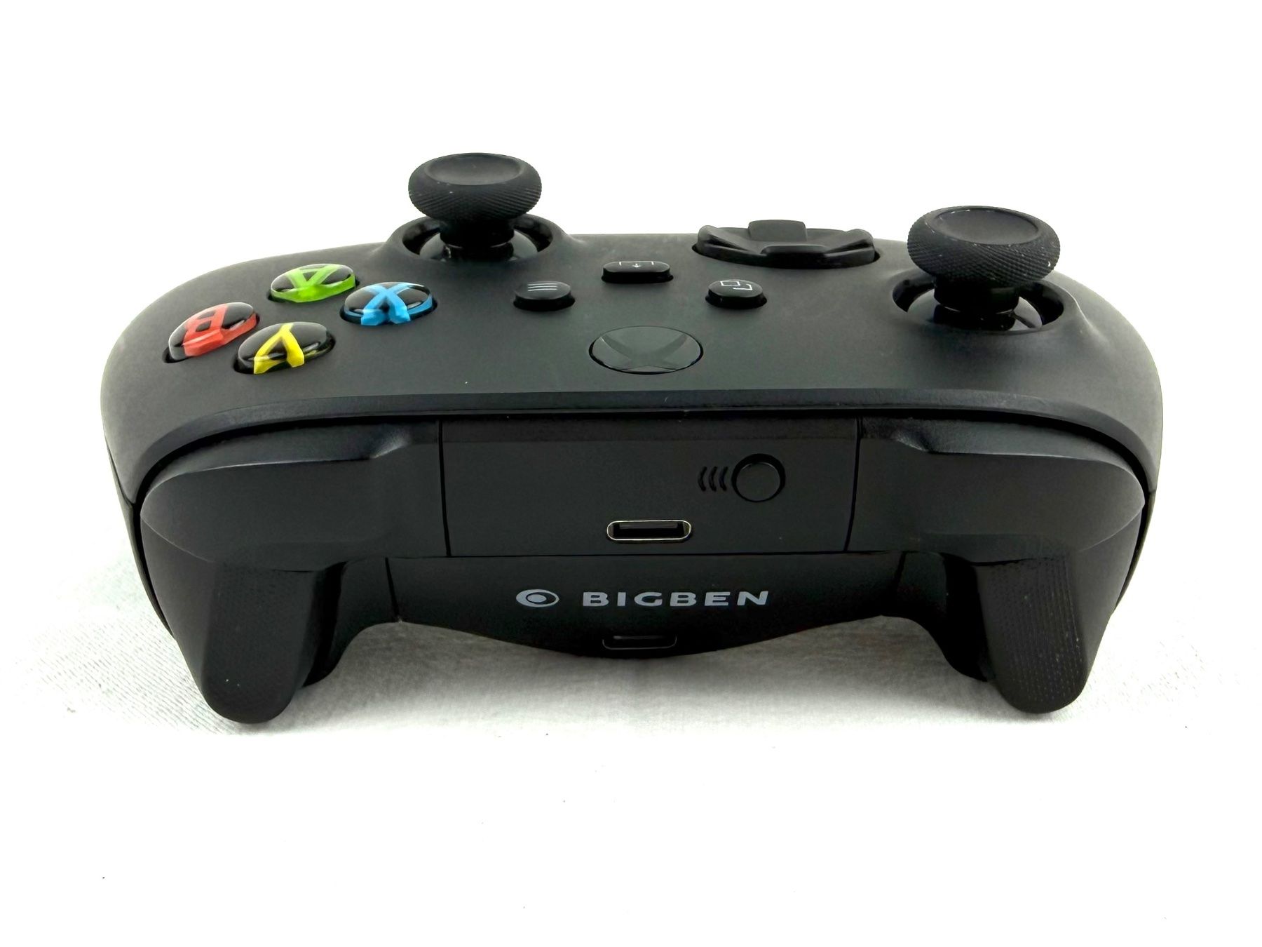 Microsoft Controller: XBOX Wireless Controller mit Bigben AkkuPack - guter Zustand – Usato da Lauwil venduto da fab_dnf5 5