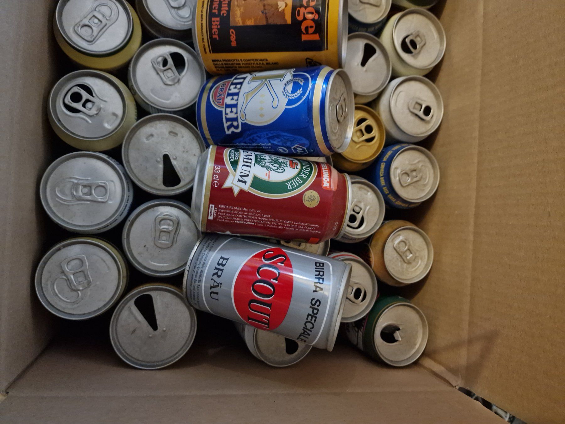 Bevande alcoliche: 168 canettes de bière 330-350ml – Usato da Delémont venduto da youhoucans 3