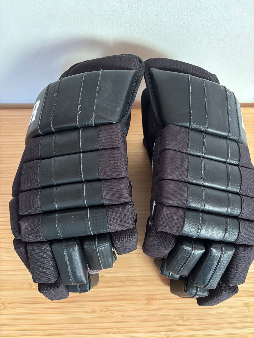 Guanti & manicotti: Hockeyhandschue Warrior 15 – Usato da Schönried venduto da habakuk08 4