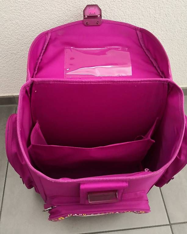 Kindertaschen: Eine wunderschöne Mädchen-Schultasche zu verkaufen – Gebraucht aus Basel von Pittnando 1