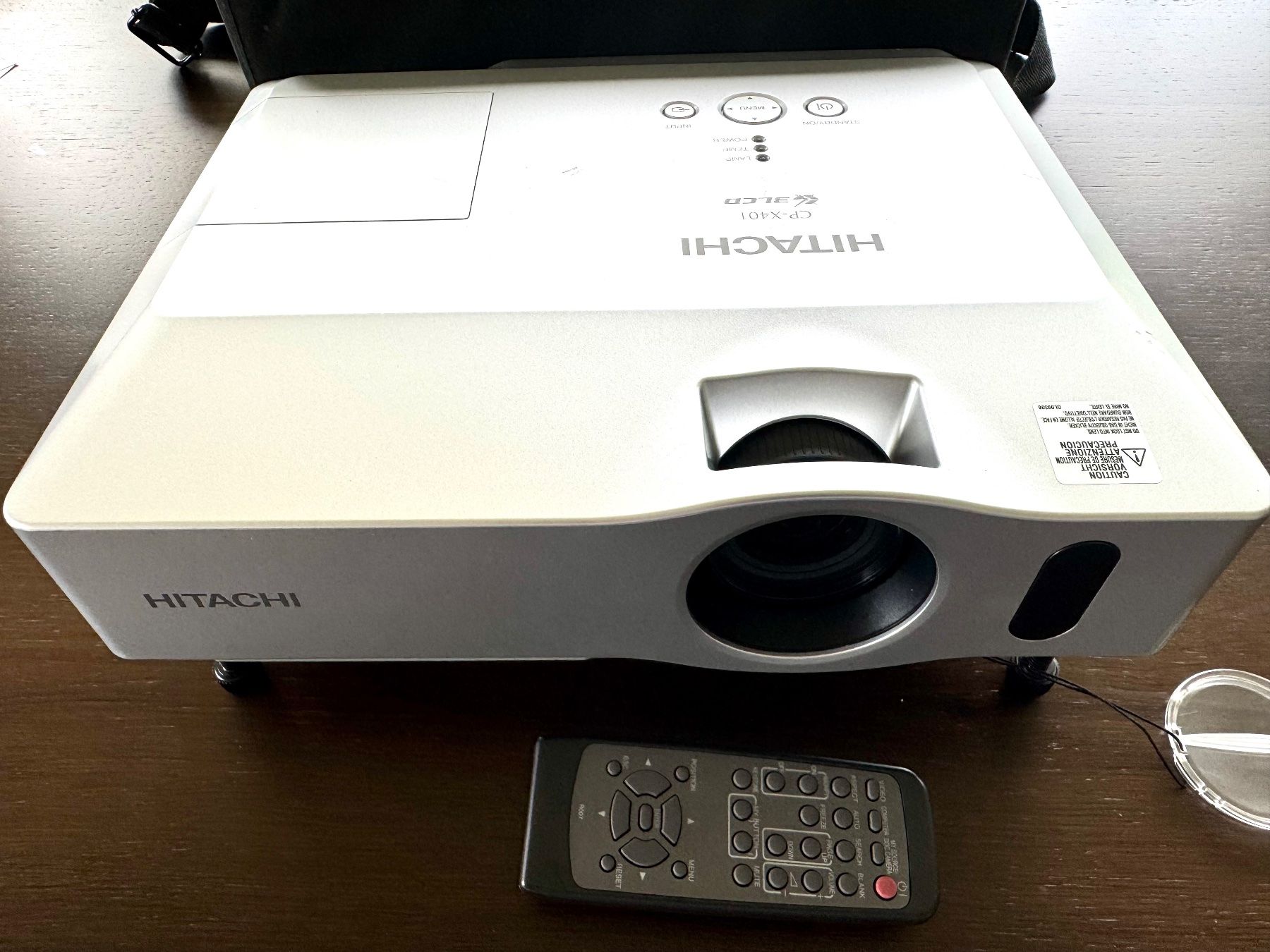 Hitachi Videoprojektoren: Hitachi Projektor CP-X401 – Gebraucht aus Unterägeri von Abac13
