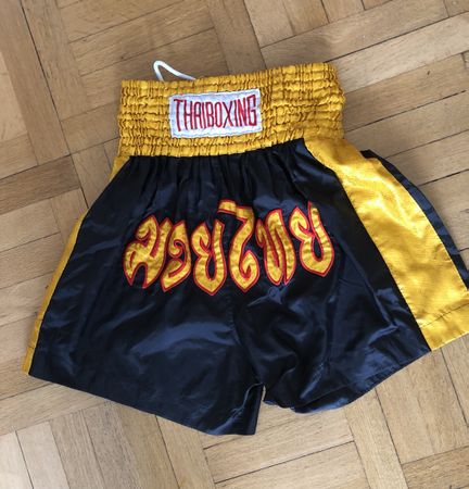 Short de boxe thaïlandais NEUF noir/or taille M