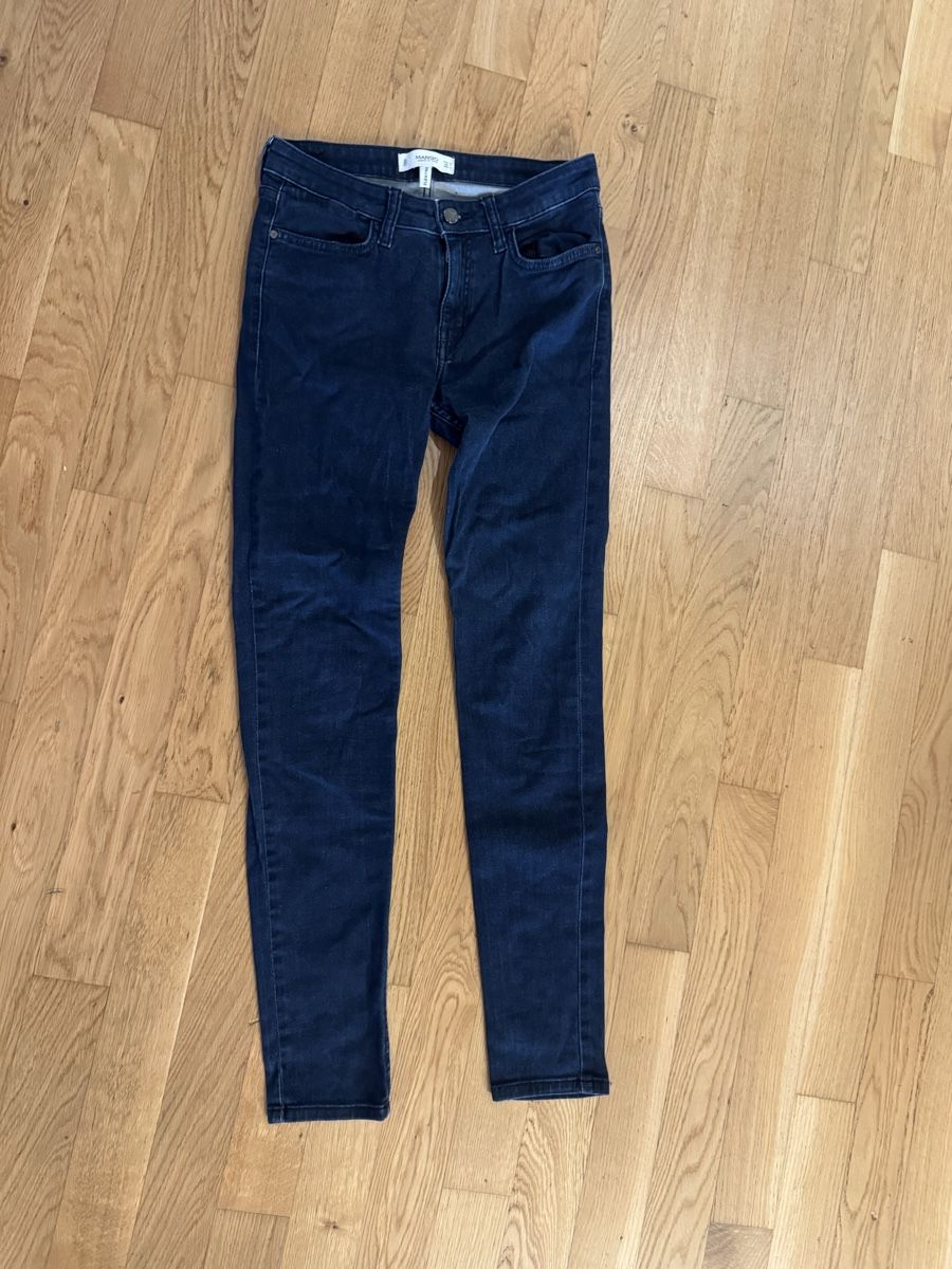 Mango Jeans: Mango Denim & Tees Jeans Elektra Gr. 36 Dunkelblau – Neu (gemäss Beschreibung) aus Weisslingen von lar_r9qr