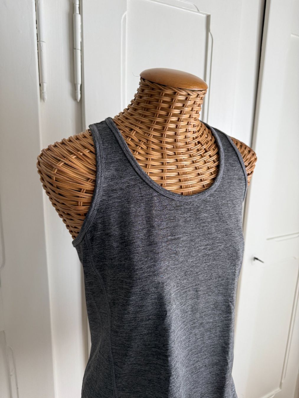 H&M Top: Sport Top dunkelgrau meliert M – Usato da Zürich venduto da Diazaio 1
